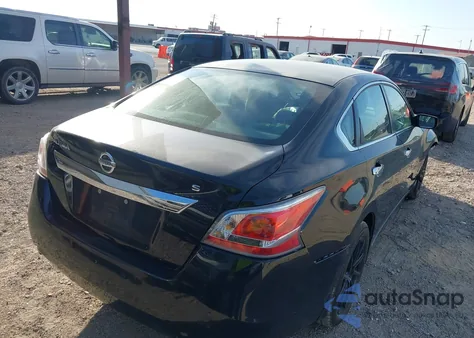 2015 Nissan Altima 2.5 S из США, поврежденный, VIN 1N4AL3AP9FN868217